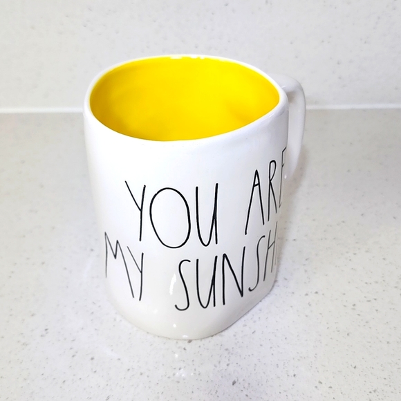 Rae Dunn Mug. Artisan Collection by Magenta - Picture 2 of 9